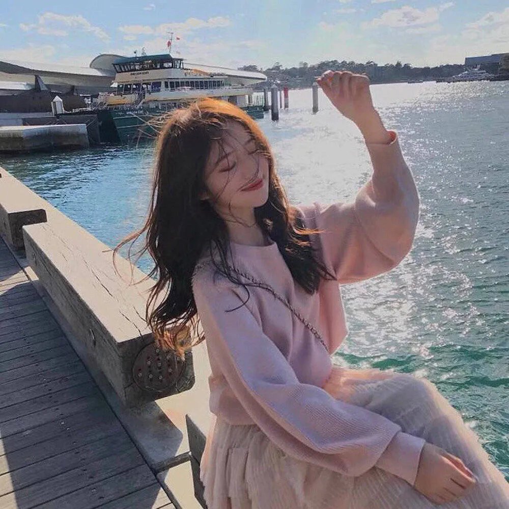 汉娜姐妹封面