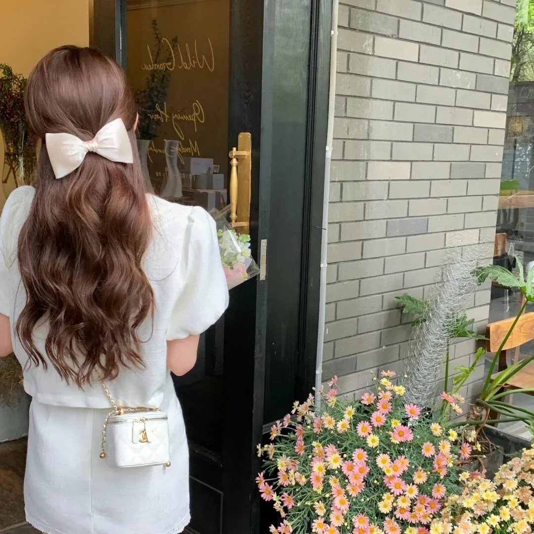 隐秘的生活封面